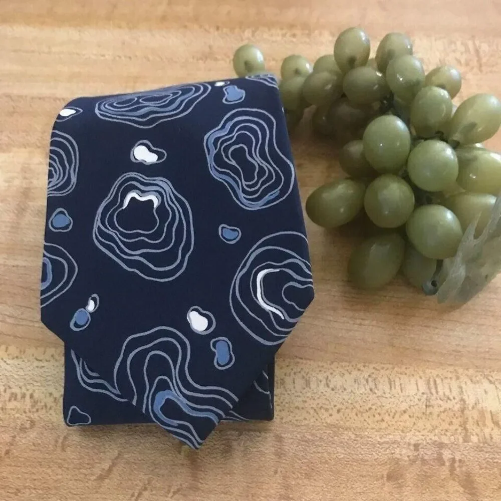 #1104 BELLA Navy blue print necktie, 100% silk, 56 in  X 3.5 in